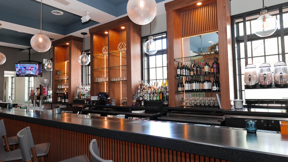 River 128 Restaurant